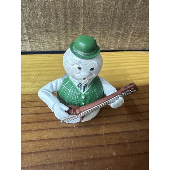 Island of Misfit Toys SAM SNOWMAN BANJO 3” PVC Figure Rudolph Reindeer Narrator - Picture 1 of 5